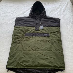 Leus Yosemite Apex Poncho Changing Towel